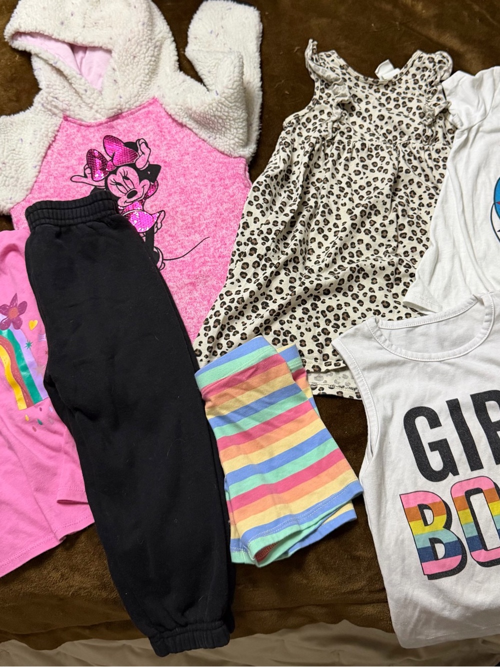 Girls 3t clothing bundles with Minnie shirts